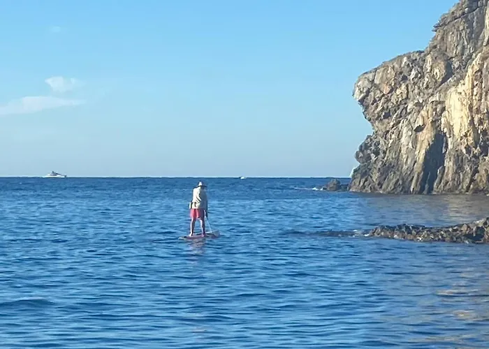 A 80m De La Avec Piscine Villa *